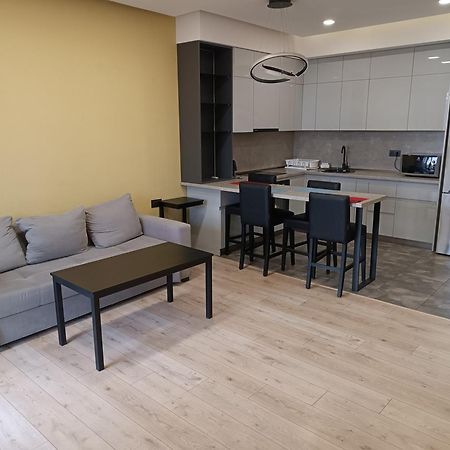 Rent Inn Yerevan On Koghbaci Street Bagian luar foto
